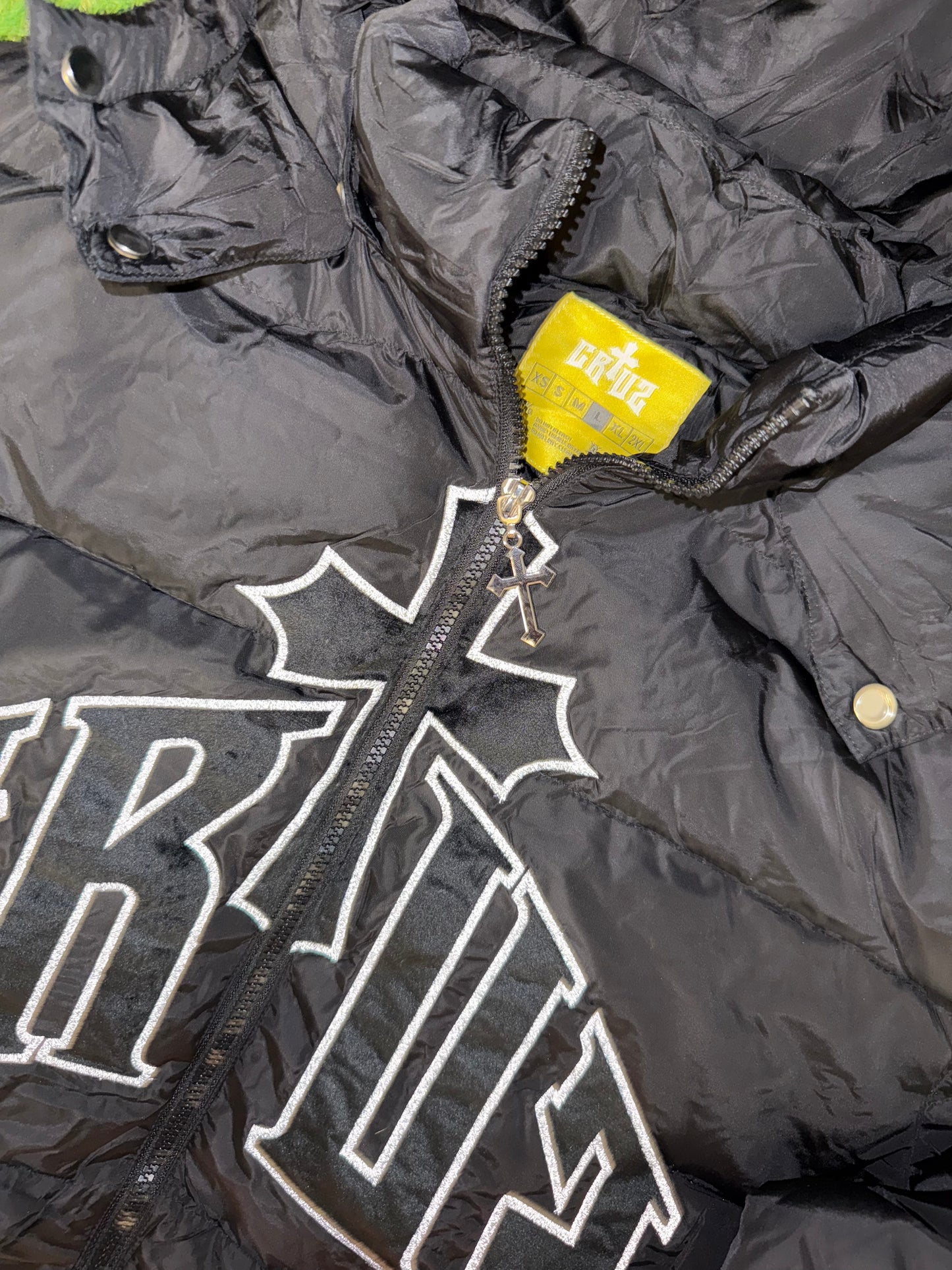 Down feather Jacket (White chest logo outline)